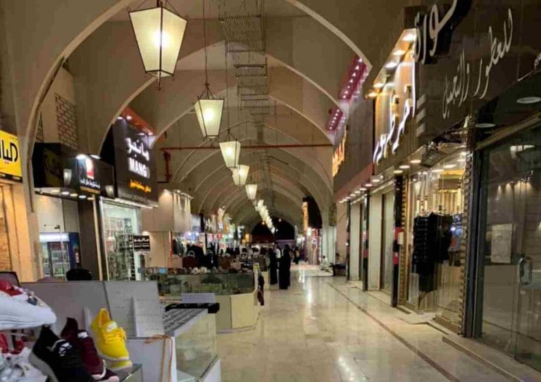 افضل أسواق الرياض (المحلات+المطاعم+ الكافيهات)